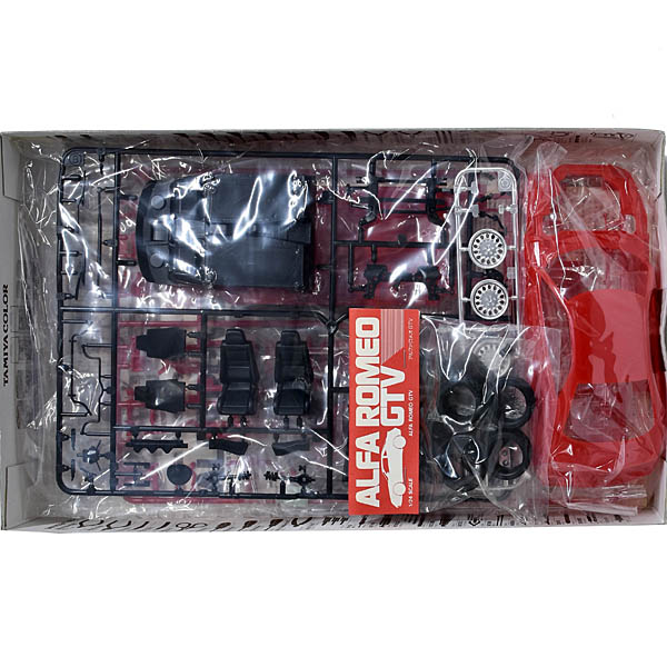 1/24 Alfa Romeo GTV Plastic Model Kit