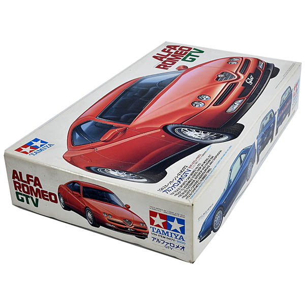 1/24 Alfa Romeo GTV Plastic Model Kit