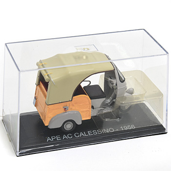 1/32 APE AC CALESSINO 1956 Miniature Model