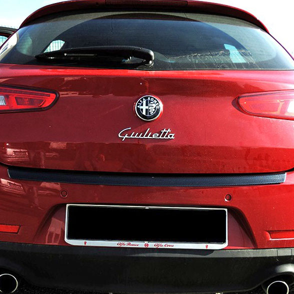 Alfa Romeo Giulietta Rear Bumper Protector(Carbon Look)<br><font size=-1 color=red>03/04到着</font>