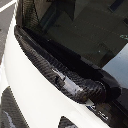 ABARTH 500 Carbon Rear Wiper Cover by THREE HUNDRED