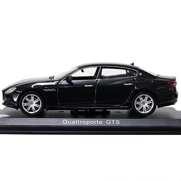 1/43 MASERATI Quattroporte GTS Miniature Model(Black)
