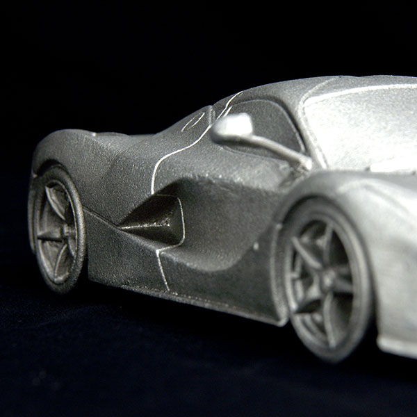Ferrariマラネッロファクトリー製オーナー贈呈用アルミ鋳造モデル -La Ferrari-