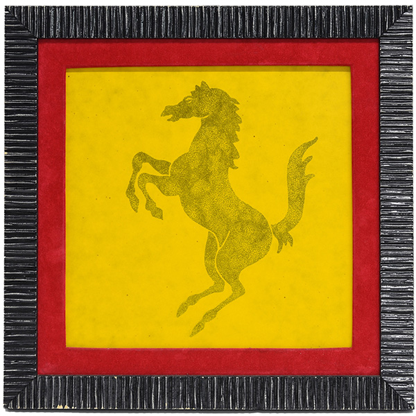 Enzo Ferrari 居室壁面用タイル額装仕上げ