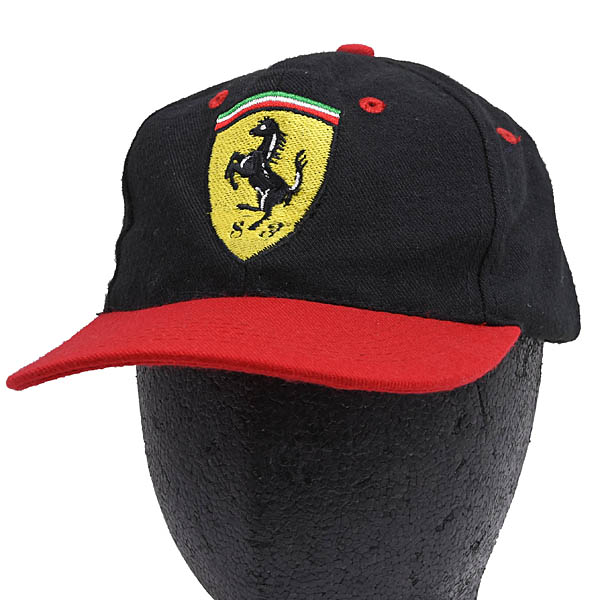 Scuderia Ferrari キッズ用ベースボールキャップ