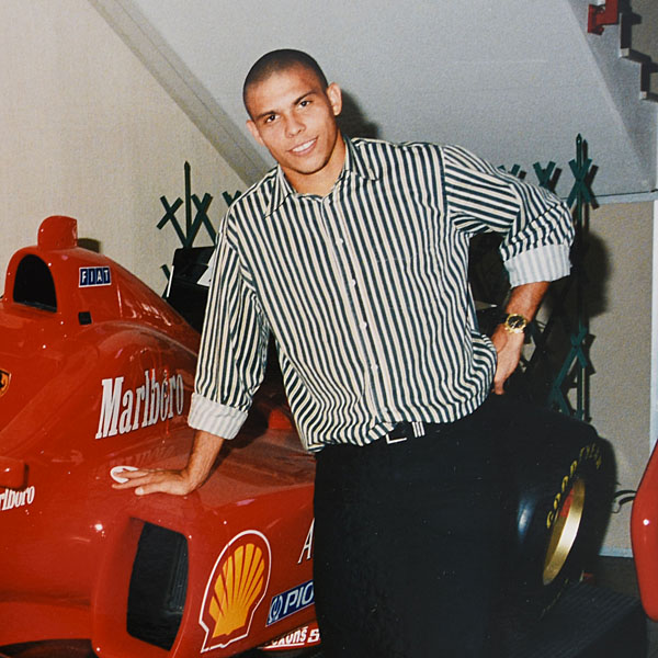 Scuderia Ferrari F310 with Ronaldoե