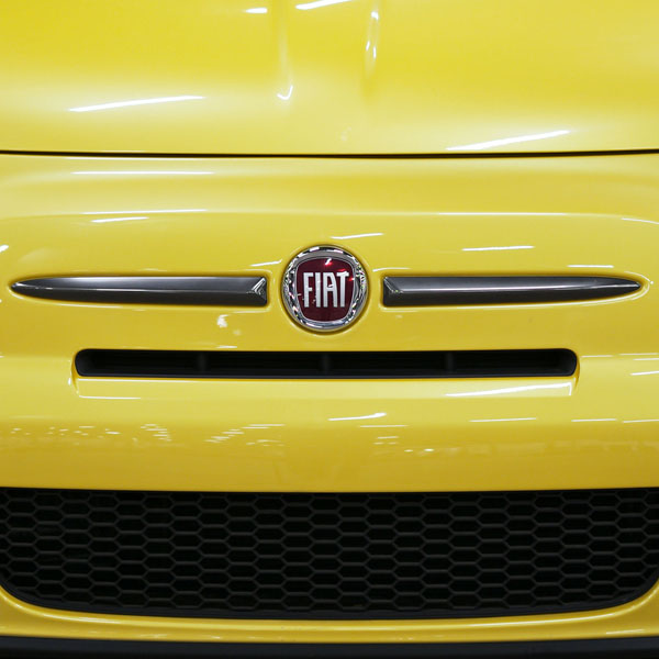 FIAT Genuine 500 Emblem Side Molding (Gunmetallic)