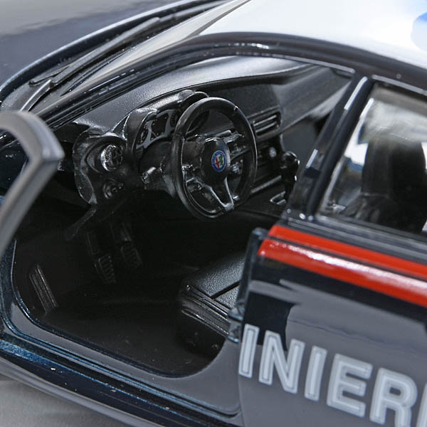 1/24 Alfa Romeo GIULIA Carabinieriߥ˥奢ǥ
