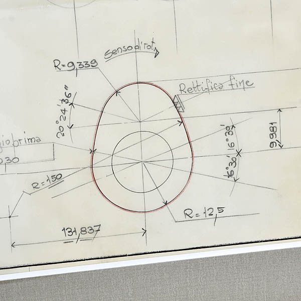 Ferrari 330GT 2+2 (Tipo209)���󥸥󥫥ॷ��ե��߷׿޳���