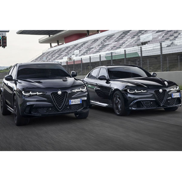 Alfa Romeo Official Quadrifoglio Cusion 