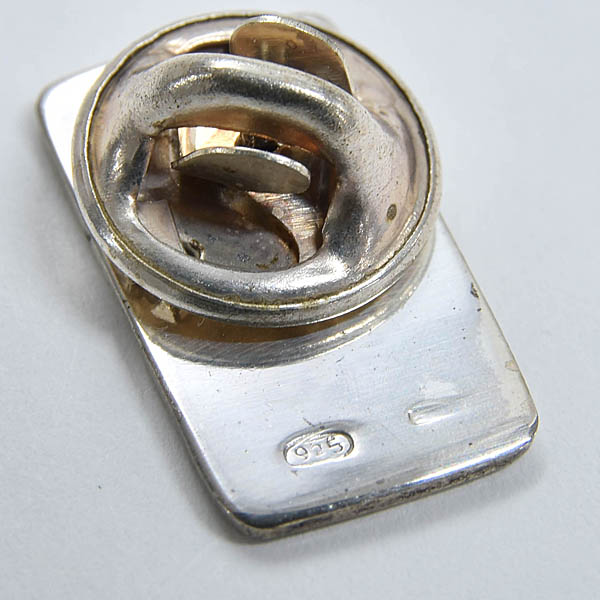 Ferrari CIRCOLI QUALITAシルバーピンバッジby LORIOLI