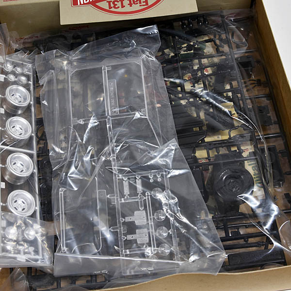 1/20 FIAT 131 ABARTH RALLY ALITALIA Plastic Model Kit