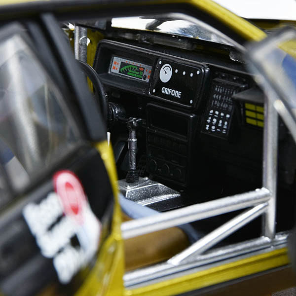 1/18 LANCIA Delta HF Integrale Evo.2 ESSO�ߥ˥��奢��ǥ�