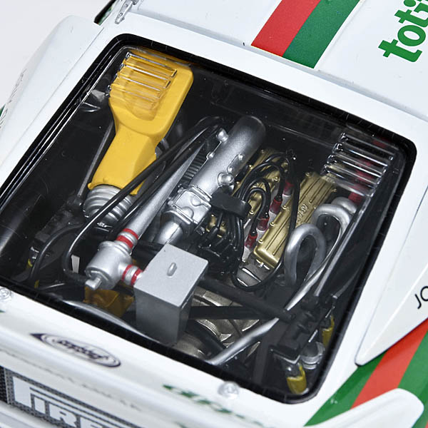 1/18 LANCIA RALLY 037 �ߥ˥��奢��ǥ�