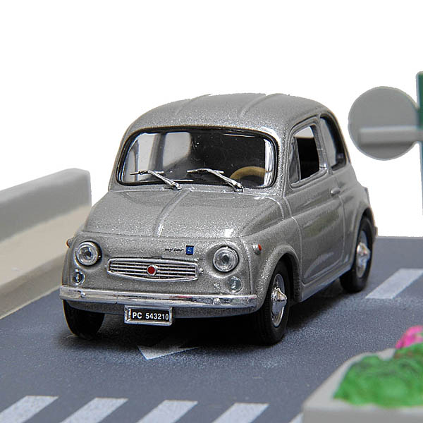 1/43 FIAT 500 Story Collection No. 41 FIAT 500 Francis Lombardi Miniature Model