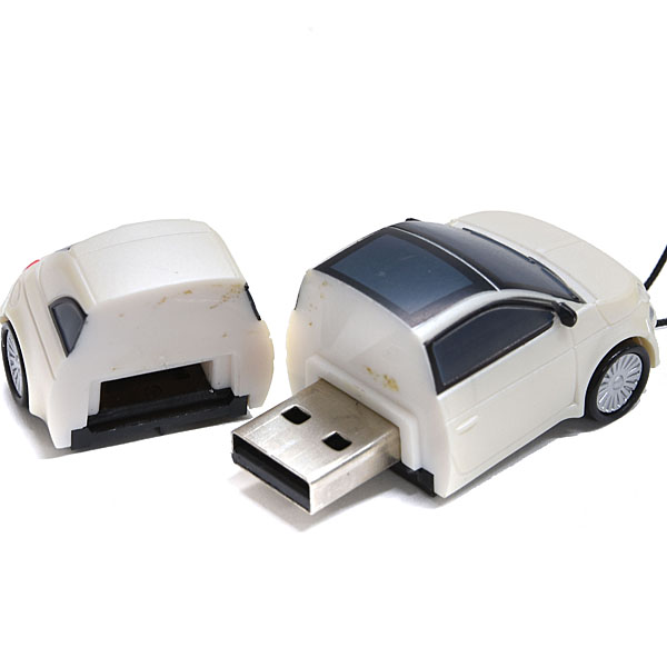 FIAT NEW 500 USB Flash Memori (8GB)