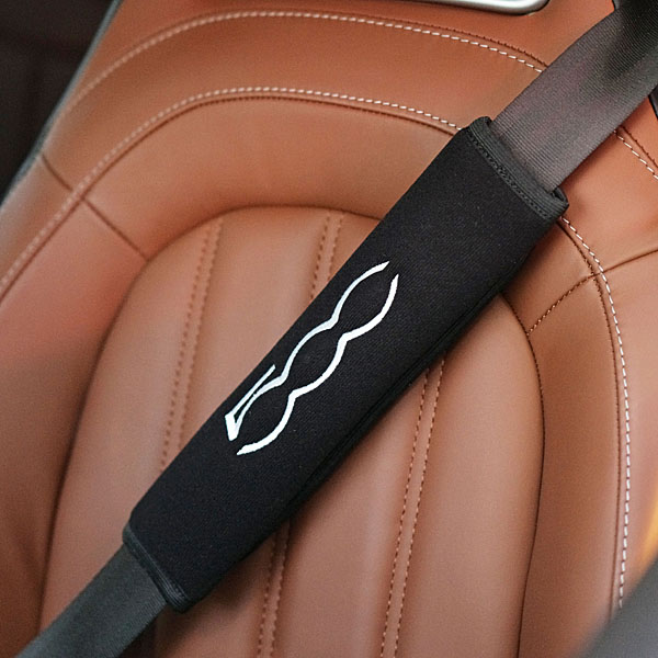 FIAT 500 Seat Belt Pad (Black)