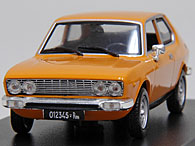  1/43 FIAT New Story Collection No.33 FIAT 128 COUPE 1975年ミニチュアモデル 