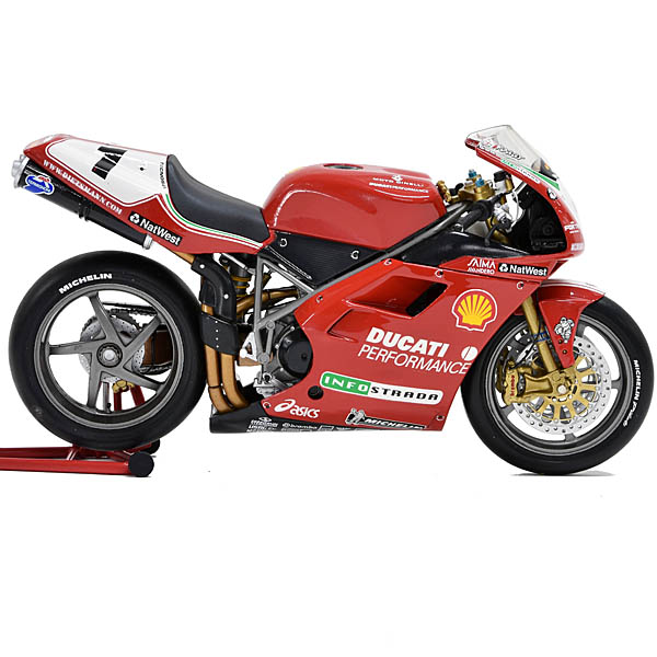 1/12 DUCATI 996 Superbike 1999 Carl Fogarty Miniature Model