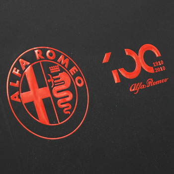 Alfa Romeo 100周年記念ワイン6本セット
