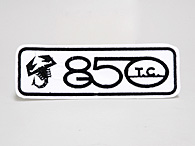 ABARTH 850TCロゴワッペン(ホワイト/ブラックロゴ)