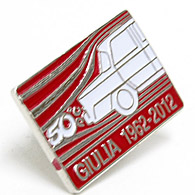 Alfa Romeo GIULIA 50周年メモリアルピンバッジ
