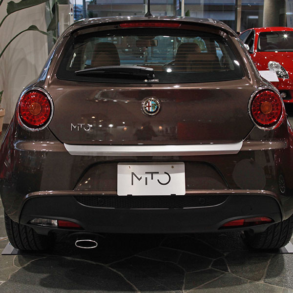 Alfa Romeo MiToリアバンパープロテクター(シルバー)
