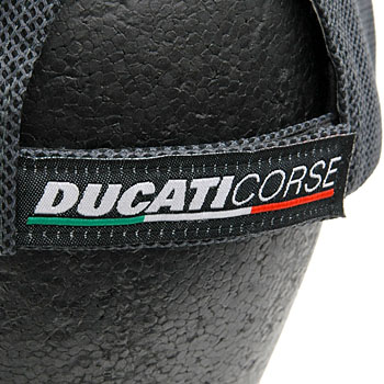 DUCATI純正ベースボールキャップ-DUCATI CORSE/カーボンルック