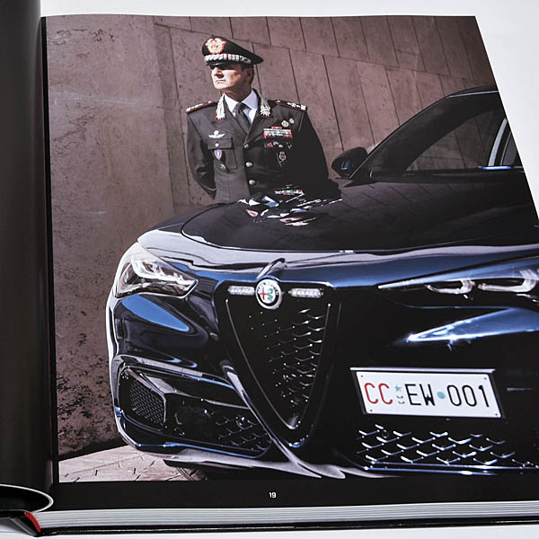 CARABINIERIとALFA ROMEO 書籍