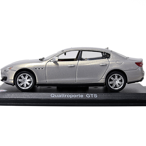 1/43 MASERATI Quattroporte GTS Miniature Model(Champagne)