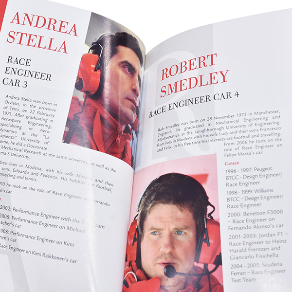 Ferrari Pit Tour Guide Book-2013-