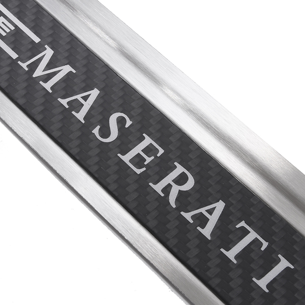 ABARTH純正Edizione Maseratiドアステップガード(左側)