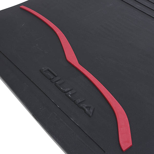 Alfa Romeo Giulia rubber Floor Mats (RHD)