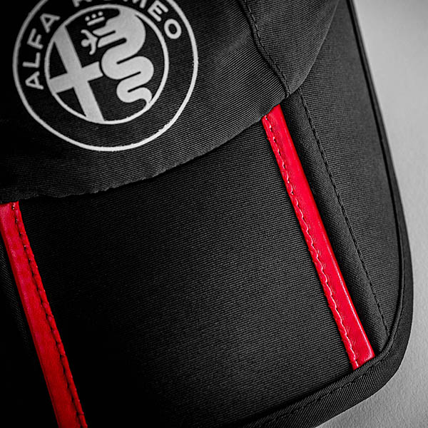 Alfa RomeoURBAN RED LINEå
