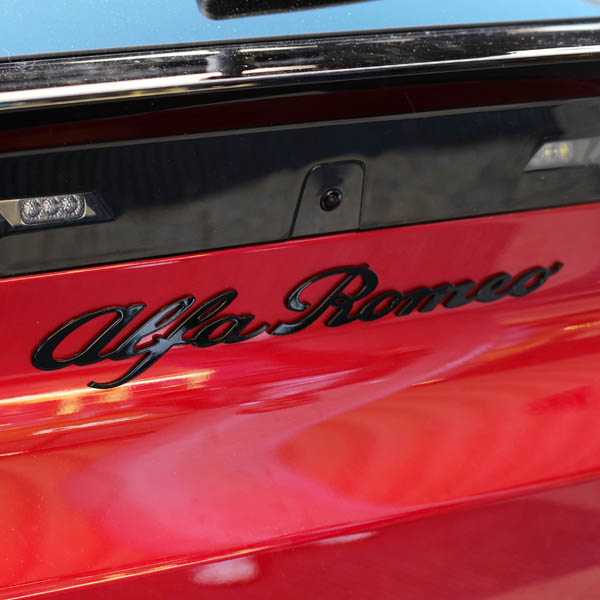 Alfa Romeo純正Juniorリアロゴエンブレム