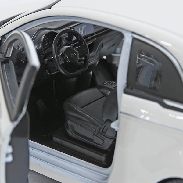 1/24 FIAT500eߥ˥奢ǥ