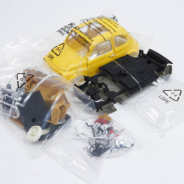 1/24 FIAT500F 1965ダイキャストモデル組み立てキット