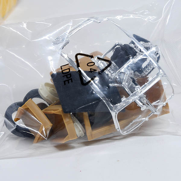 1/24 FIAT500F 1965ダイキャストモデル組み立てキット