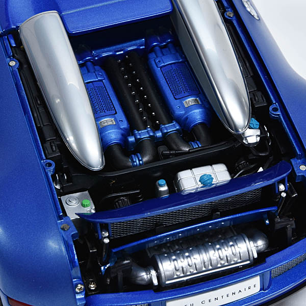 1/18 BUGATTI VEYRON 2009ミニチュアモデル by AUTOART