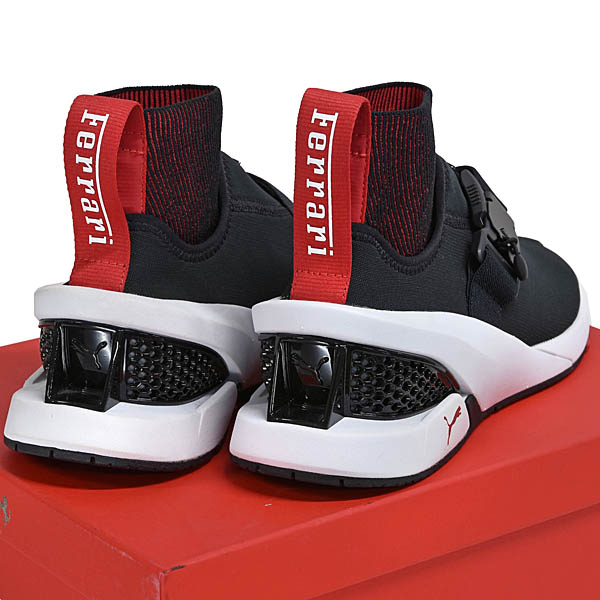 Scuderia Ferrari x Puma IONF GTスポーツシューズ