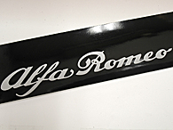 Alfa Romeoウィンドウシールド用ロングステッカー(ロゴ&エンブレム)